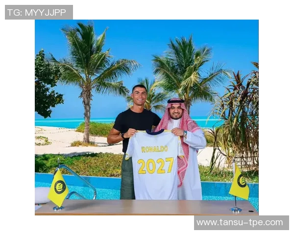 尤文图斯续约C罗至2023年，球迷喜讯齐声欢呼