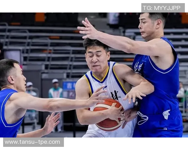 辽宁男篮大胜击败浙江队，斩获五连胜引领CBA榜首